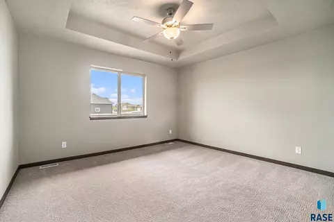 1213 NE 11th St, Madison, SD 57042 photo 10