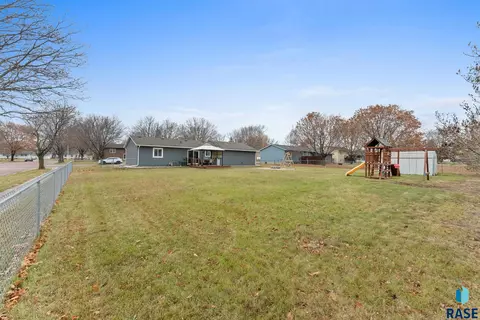 112 E Glenwood Dr, Brandon, SD 57005 photo 55