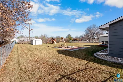 112 E Glenwood Dr, Brandon, SD 57005 photo 50