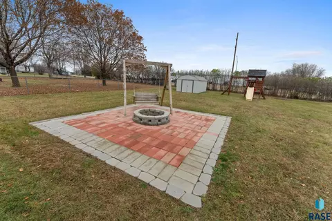 112 E Glenwood Dr, Brandon, SD 57005 photo 60