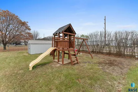 112 E Glenwood Dr, Brandon, SD 57005 photo 57