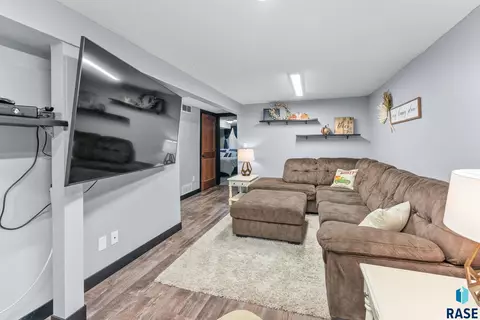 112 E Glenwood Dr, Brandon, SD 57005 photo 30