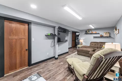 112 E Glenwood Dr, Brandon, SD 57005 photo 31