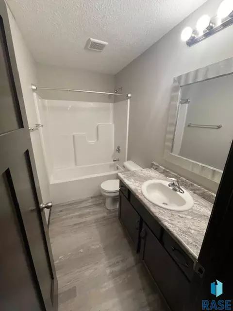 9428 W Liam St, Sioux Falls, SD 57106 photo 13