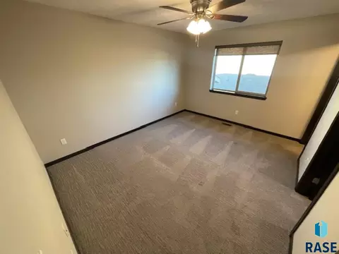 9428 W Liam St, Sioux Falls, SD 57106 photo 6