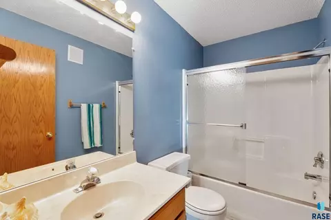 2800 Orchard Pl Pl #206, Sioux Falls, SD 57103 photo 15