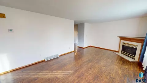 211 Lovejoy Ln, Aurora, SD 57002 photo 3