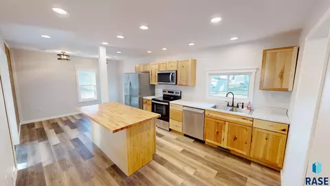210 E 2nd St, Volga, SD 57071 photo 16