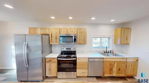 210 E 2nd St, Volga, SD 57071 photo 14