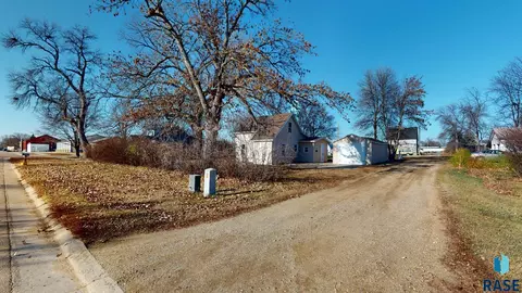 210 E 2nd St, Volga, SD 57071 photo 32