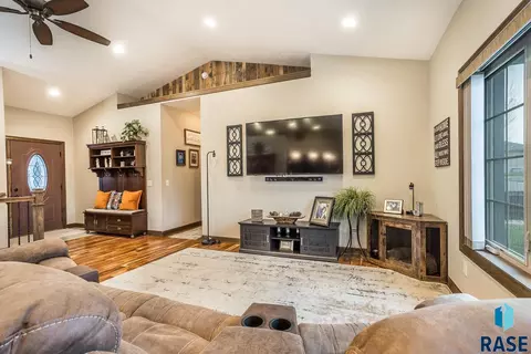 2330 N Devon Ave, Tea, SD 57064 photo 8