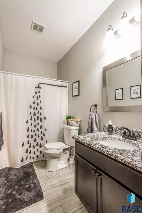 2330 N Devon Ave, Tea, SD 57064 photo 18