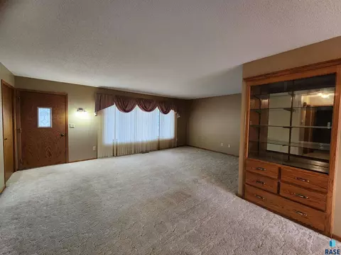 420 E Drake Ave, Salem, SD 57058 photo 19