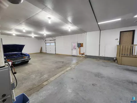 420 E Drake Ave, Salem, SD 57058 photo 7