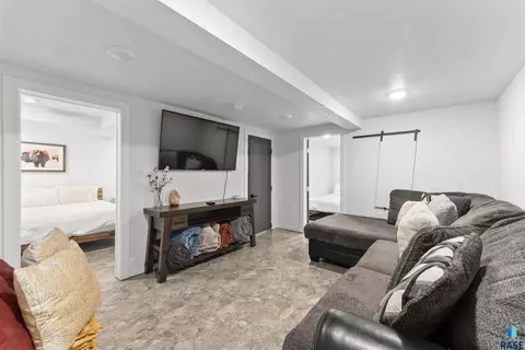 218 N Spring Ave, Sioux Falls, SD 57104 photo 18