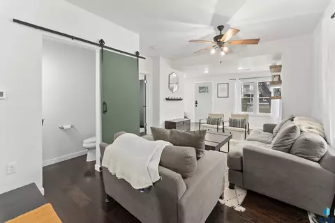 218 N Spring Ave, Sioux Falls, SD 57104 photo 6