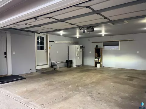 109 E 4th St, Worthing, SD 57077 photo 34