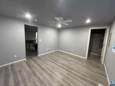 109 E 4th St, Worthing, SD 57077 photo 19