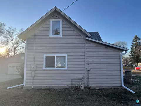 109 E 4th St, Worthing, SD 57077 photo 4