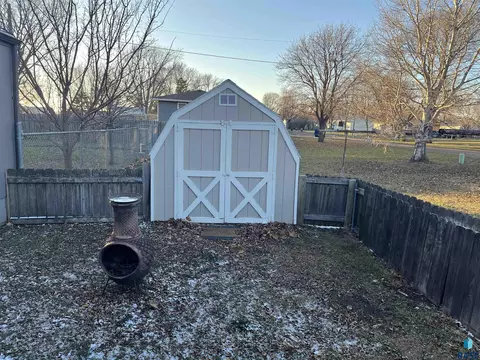 109 E 4th St, Worthing, SD 57077 photo 9