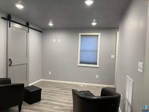 109 E 4th St, Worthing, SD 57077 photo 16