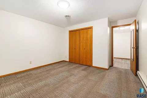 928 NE 3rd St, Madison, SD 57042 photo 24