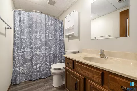 928 NE 3rd St, Madison, SD 57042 photo 25