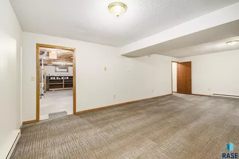 928 NE 3rd St, Madison, SD 57042 photo 22