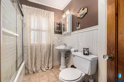 116 NW 4th St, Madison, SD 57042 photo 30