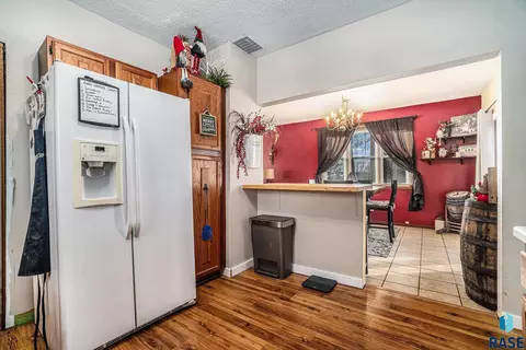 104 E 3rd St, Crooks, SD 57020 photo 10