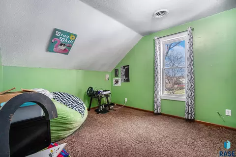 104 E 3rd St, Crooks, SD 57020 photo 16