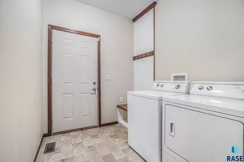 3815 E Shepherd St, Sioux Falls, SD 57103 photo 34