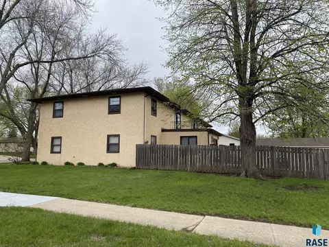 3504 S Cathy Ave, Sioux Falls, SD 57104 photo 6
