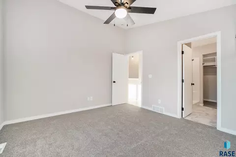 1701 E 70th St N, Sioux Falls, SD 57104 photo 15