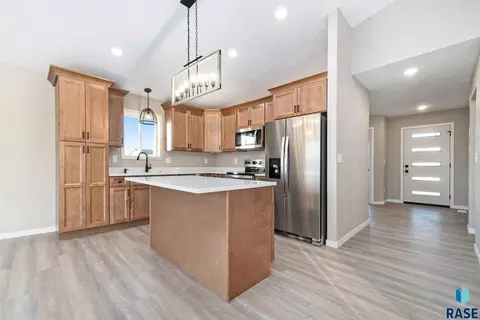 1701 E 70th St N, Sioux Falls, SD 57104 photo 12