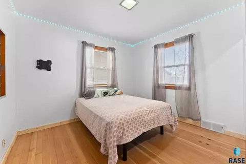503 S 3rd St, Beresford, SD 57004 photo 11