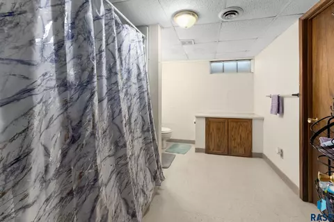 503 S 3rd St, Beresford, SD 57004 photo 36