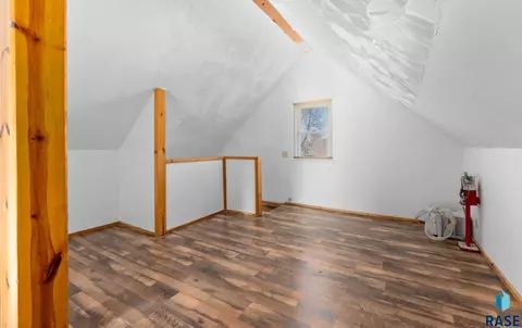 503 S 3rd St, Beresford, SD 57004 photo 25