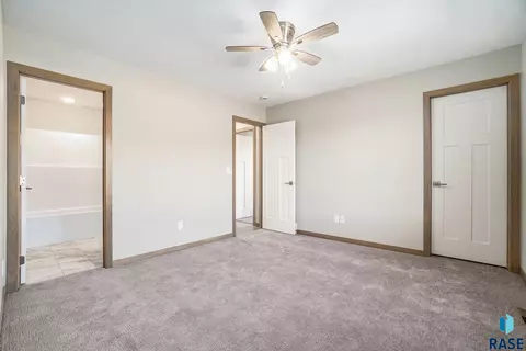 1704 E 70th St N, Sioux Falls, SD 57104 photo 17