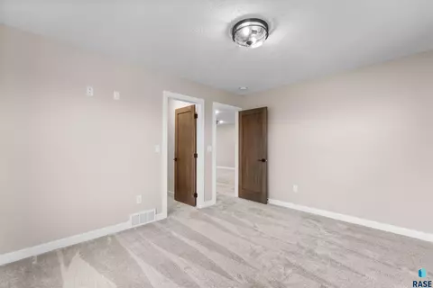 210 E Ivy Rd, Tea, SD 57064 photo 38