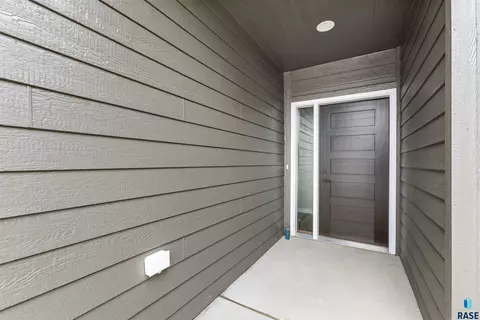 210 E Ivy Rd, Tea, SD 57064 photo 2
