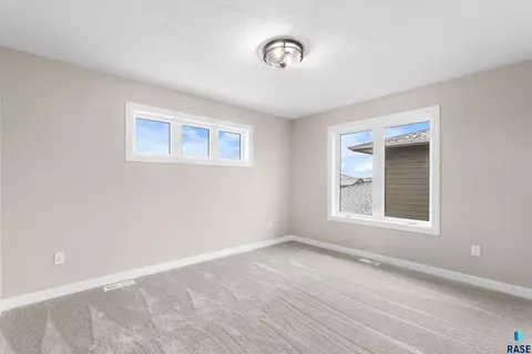 210 E Ivy Rd, Tea, SD 57064 photo 37