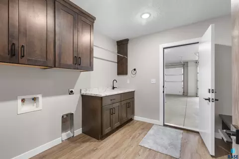210 E Ivy Rd, Tea, SD 57064 photo 25