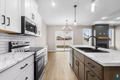 210 E Ivy Rd, Tea, SD 57064 photo 12