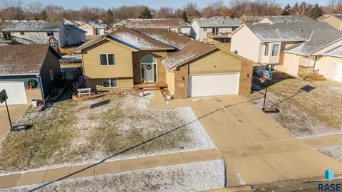 5609 S Mandy Ave, Sioux Falls, SD 57106 photo 28