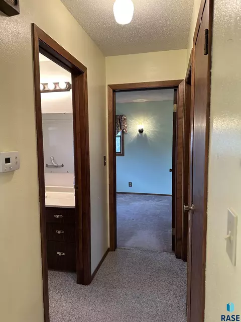 421 S Cherry St, Freeman, SD 57029 photo 34