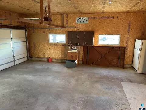 421 S Cherry St, Freeman, SD 57029 photo 58