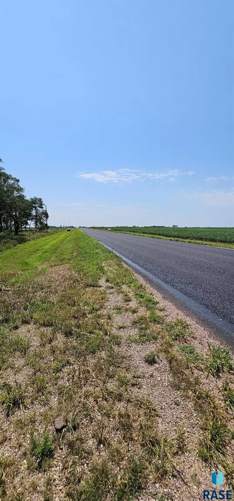 26606 429 Ave, Emery, SD 57332 photo 2