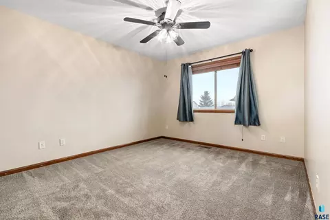 7301 W 64th St, Sioux Falls, SD 57106 photo 16