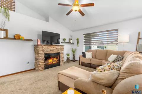 9000 W 22nd St, Sioux Falls, SD 57106 photo 5